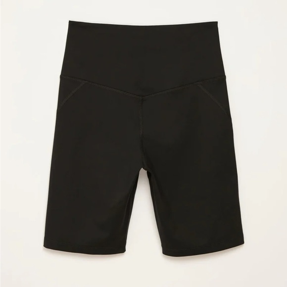 Girlfriend Collective Bike Shorts - Picture 2 of 3